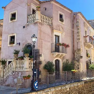 Santapau Charme Living Bed & Breakfast